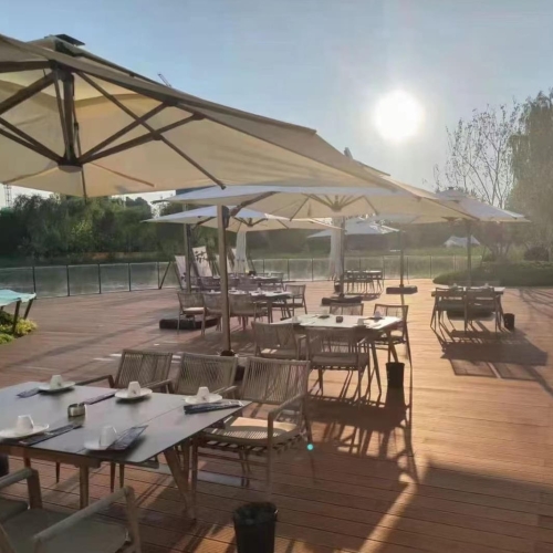 Della Outdoor Restaurant