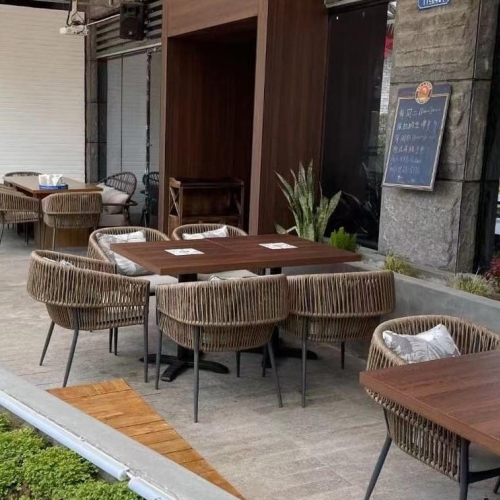Outdoor Restaurants in Shanghai
