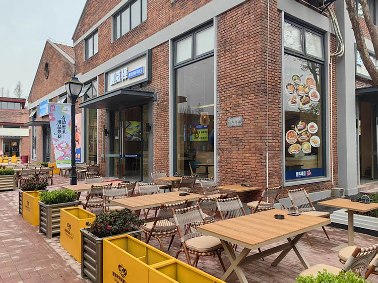 Outdoor Restaurants in Hubei Hawaii