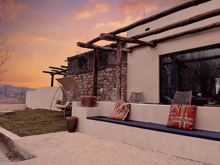 Loess Park Holiday Homestay in Luoyang