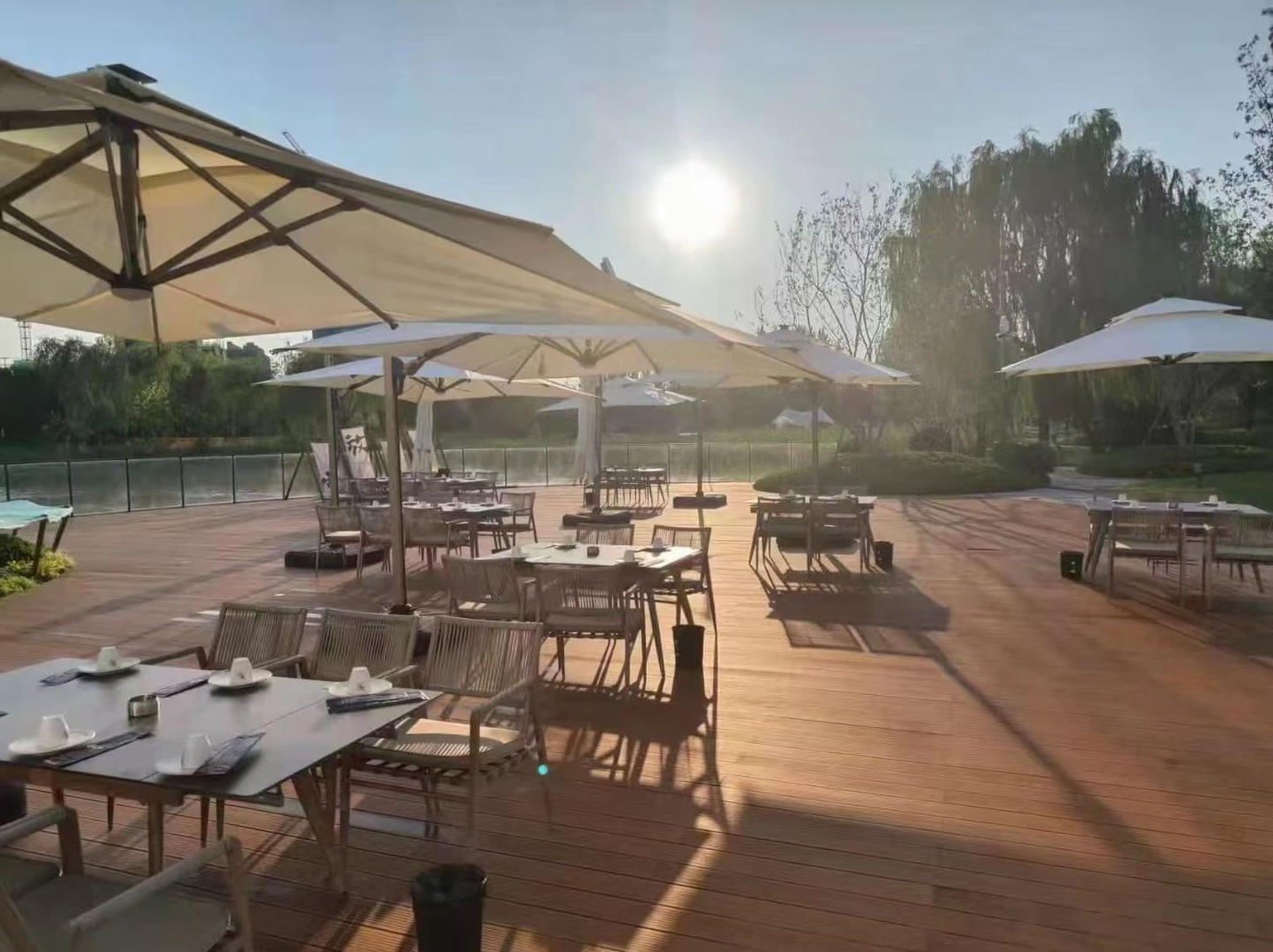 Della Outdoor Restaurant